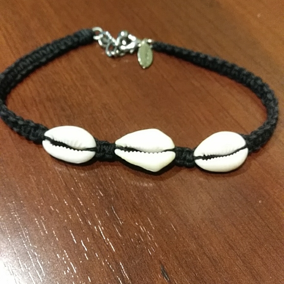 Vintage shell necklace and bracelet set - Picture 3 of 7